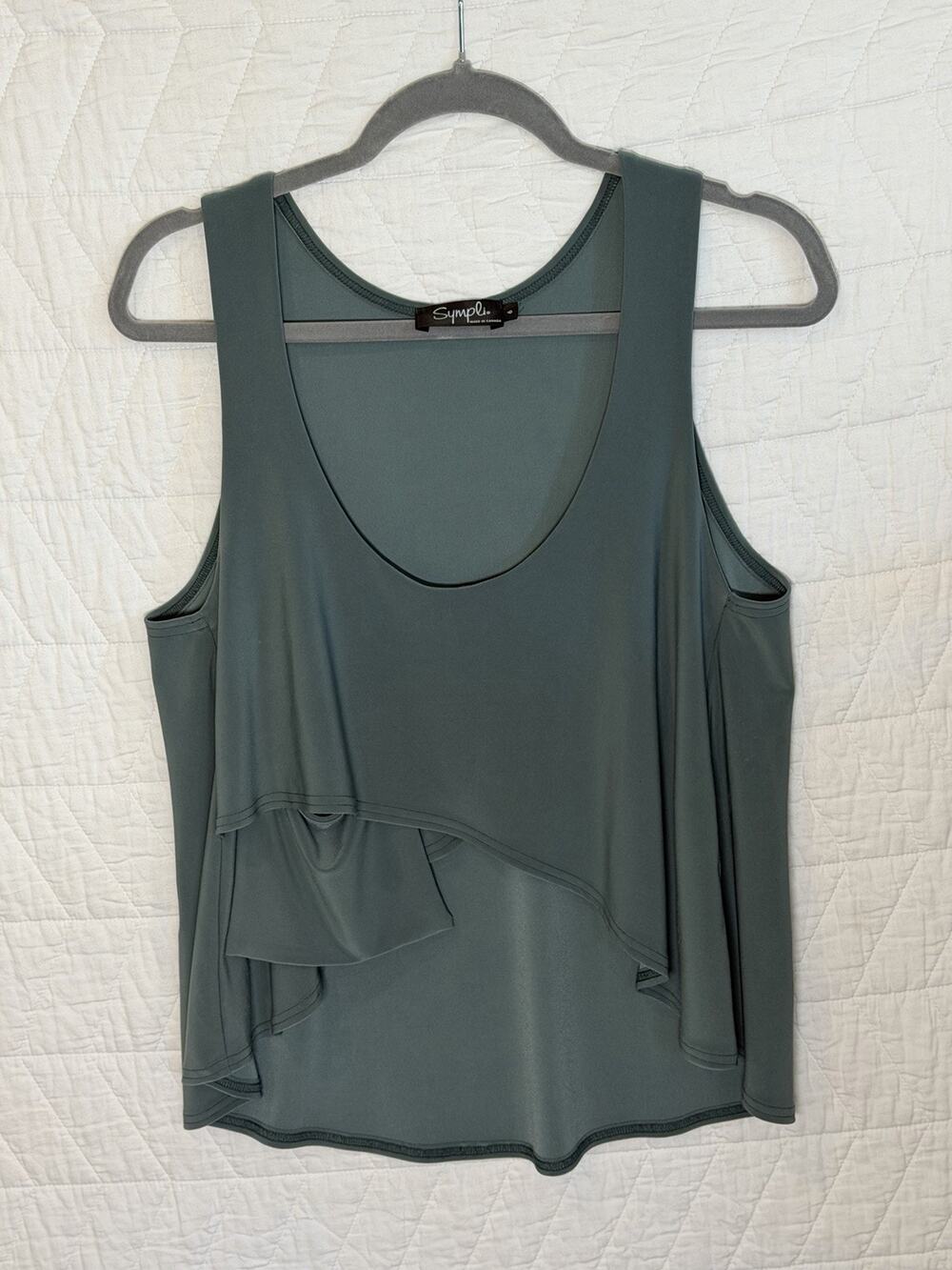 SYMPLI tank top green Tiered Ruffle Scoop Neck Crop Size 6 attached pocket